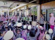 Polisi Sahabat Anak, Rombongan TK Kemala Bhayangkari 22 Berkunjung Ke Polres Pinrang