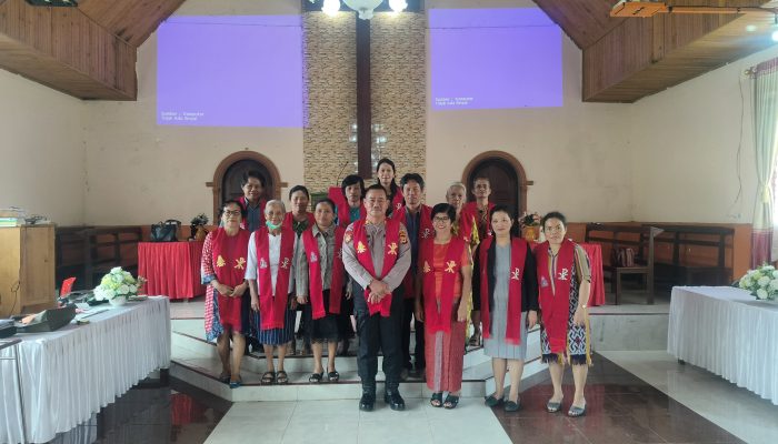 Jelang Pilkada 2024, Kasat Samapta Polres Toraja Utara Gelar Minggu Kasih Sambangi Gereja Toraja Jemaat Issong Kalua’