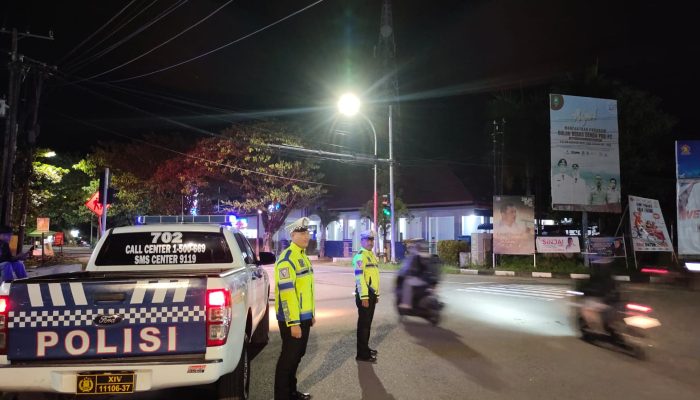 Patroli Malam Satlantas Polres Sinjai, Jaga Kamseltibcar Lantas dan Mencegah Kejahatan Jalanan.