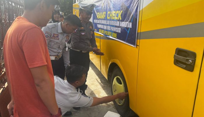 Satlantas Polres Bone Bersama Instansi Terkait Gelar Ramp Check Bus Pariwisata