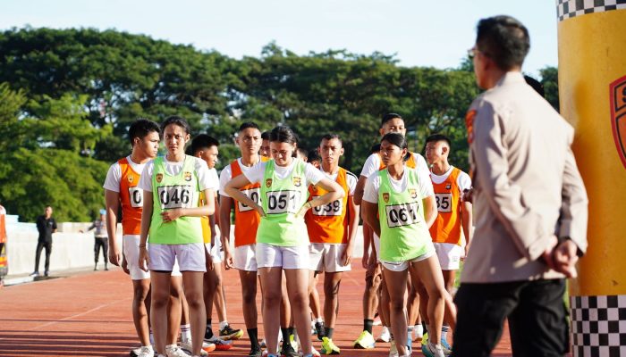 Pantau Kegiatan Tes Jasmani Taruna Akpol, Kapolda Sulbar Juga Berikan Motivasi Kepada Peserta