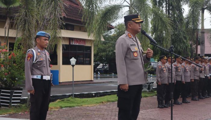 Apel Pagi Jam Pimpinan, Kapolres Pinrang Ucapkan Apresiasi Kinerja Personil