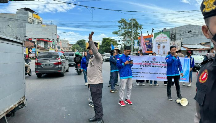 Peringatan Hari Buruh Internasional, Polres Gowa Amankan Aksi Unjuk Rasa di Batas Kota Gowa-Makassar