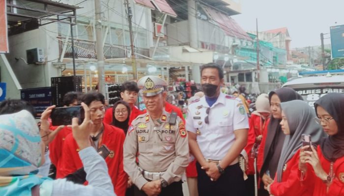 Kendaraan Parkir Sebelah Kanan Kerap Akibatkan Macet, Sat Lantas Polres Parepare dan Dishub Lakukan Penertiban