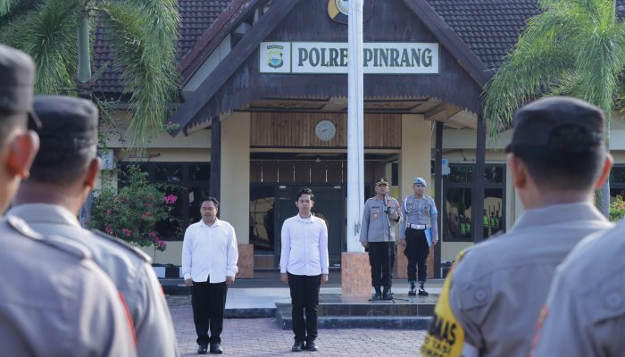 Pimpin Apel Pagi, Kapolres Pinrang Berikan Arahan Anggota Menjaga Etika Dan Prilaku Saat Bertugas