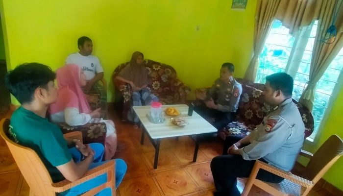 Unit Gakkum Sat Lantas Polres Gowa Terapkan Selra Door TO Door System