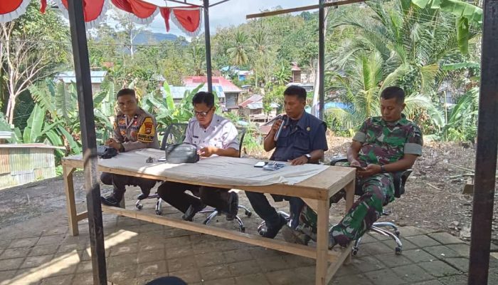Bhabinkamtibmas Desa Kabiraan Hadiri Rapat Koordinasi Pemerintah Desa dan BPP Pertanian Kecamatan Ulumanda dengan Kelompok Tani