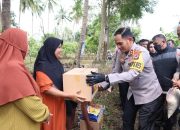 HUT Bhayangkara ke 78 Tahun, Kapolres Soppeng Pimpin Penyaluran Bantuan Sosial