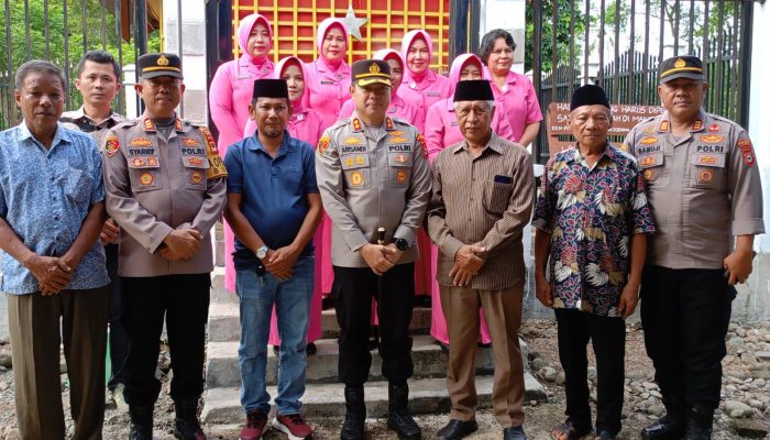 Polres Luwu Laksanakan Ziarah Bakti Religi Di Makam Almarhum Tandipau, Penganut Agama Islam Pertama Di Tanah Luwu