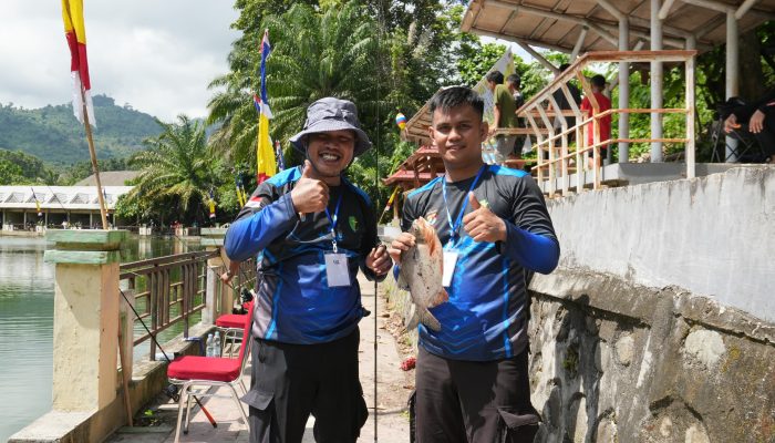 Polda Sulbar Gelar Lomba Mancing di Gentungan Kecamatan Kalukku