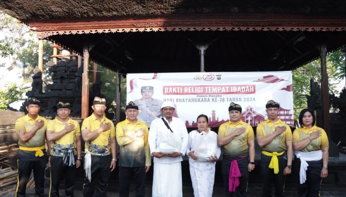 Bakti Religi Hari Bhayangkara ke 78, Polres Klungkung Gelar Di Pura Watu Klotok