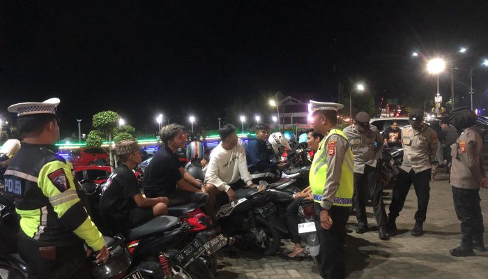 Jelang Perayaan Idul Adha, Kapolres Soppeng Turunkan Personil Laksanakan Patroli