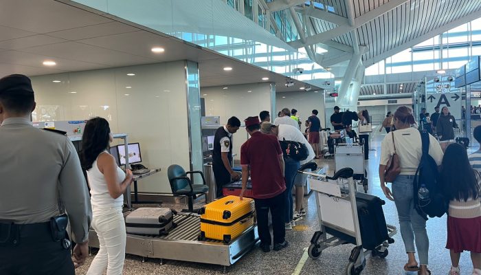 Ciptakan Kenyamanan Penumpang, Polres Bandara Ngurah Rai Laksanakan Giat Patroli