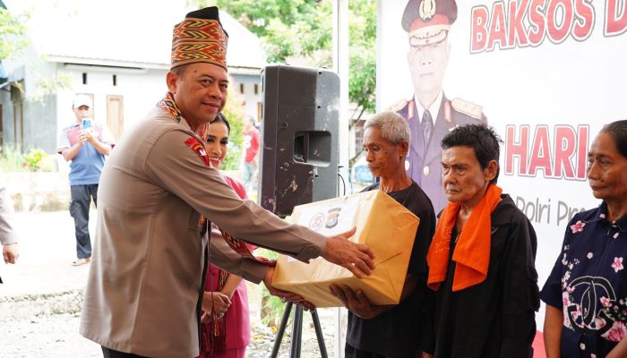 Semarak Bhayangkara ke 78, Kapolda Sulbar Kunjungan Bakti Sosial Ke Bonehau