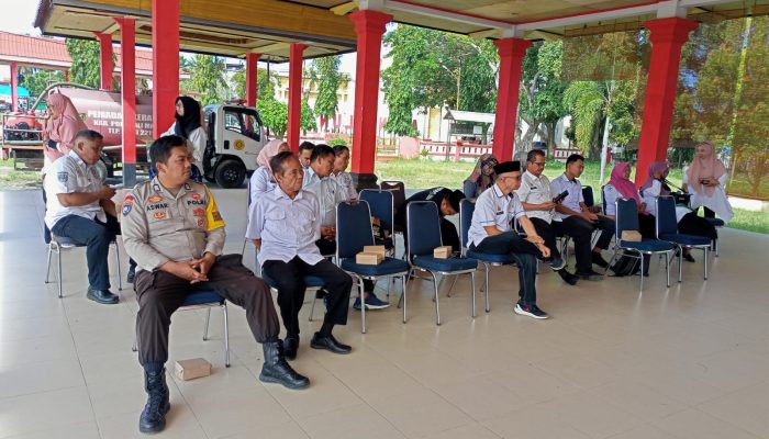 Bhabinkantibmas Polsek Wonomulyo Hadiri Rapat Pelaksanaan Kegiatan Intervensi Serentak Pencegahan Stunting