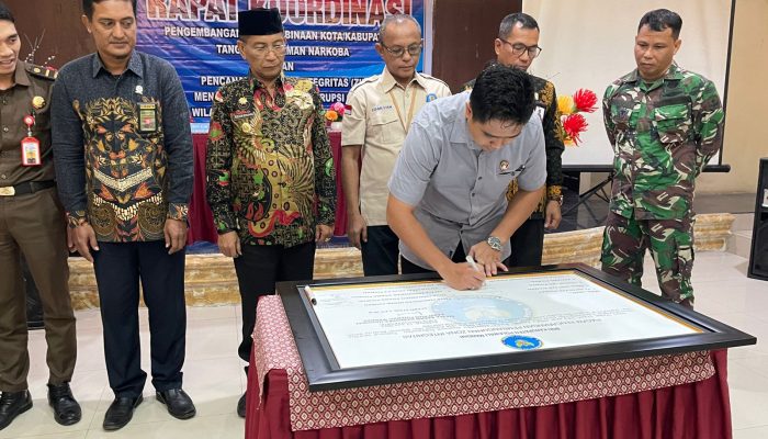 Wakili Kapolres Polman Kasat Narkoba Polres Polman Hadiri Rapat Koordinasi Pencegahan Pemberantasan Penyalahgunaan Dan Peredaran Gelap Narkotika