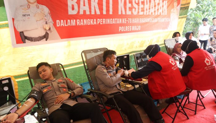 Bentuk Kepedulian, Polres Wajo Gelar Donor Darah Dalam Rangka HUT Bhayangkara Ke- 78
