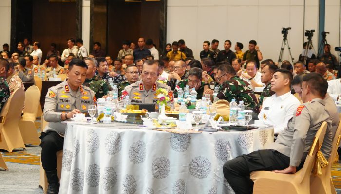 Kapolda Sulbar Hadiri Rakor Kesiapan Penyelenggaraan Pilkada Serentak di Makassar