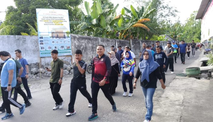 Kapolres Majene Ikuti Kegiatan Jalan Santai dalam Rangka Silaturrahmi Pejabat Gubernur Sulawesi Barat dengan Pemerintah Kab. Majene