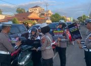 Ops Patuh, Satlantas Polres Bone Bagi Brosur dan Edukasi Pengguna Jalan