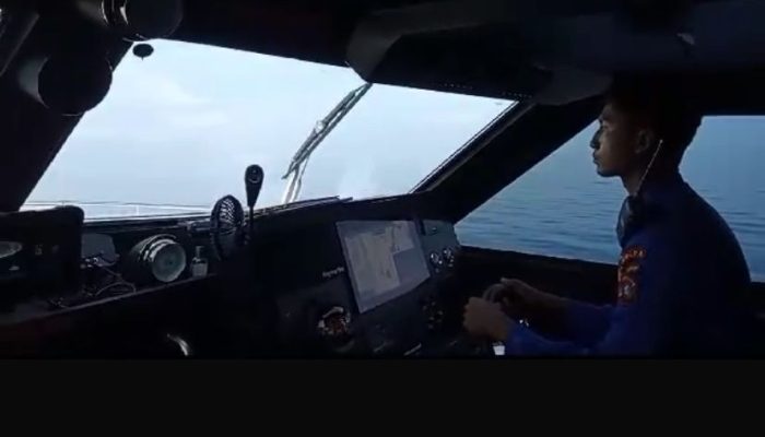 DitPolairud Polda Sulbar Kerahkan Armada Terbaiknya Bantu Pencarian Kapal KLM Mitra Pesisir