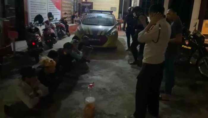 Keluhan Masyarakat Didengar: Polres Bone Tertibkan Remaja Pesta Miras di Tempat Umum