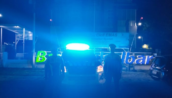 Antisipasi Gangguan Kamtibmas Di Malam Hari Sat Lantas Laksanakan Blue Light Patrol
