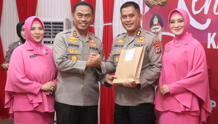 Polres Wajo Gelar Rangkaian Acara Pisah Sambut Kapolres Berlangsung Khidmat dan Haru