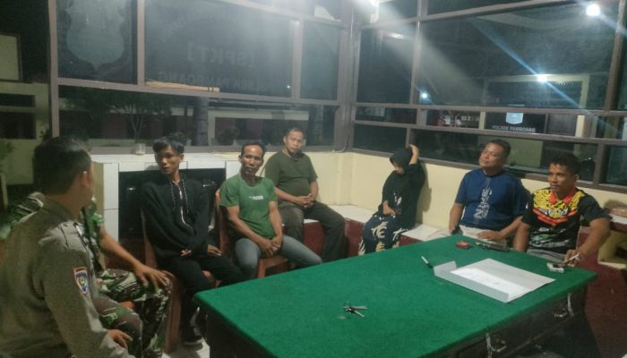 Bhabinkamtibmas Desa Pesuloang Berhasil Menyelesaikan Permasalahan Warganya Melalui Problem Solving