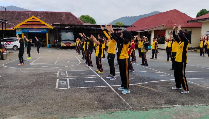 Polres Palopo Laksanakan Olahraga Bersama Guna jaga Kbugaran Tubuh