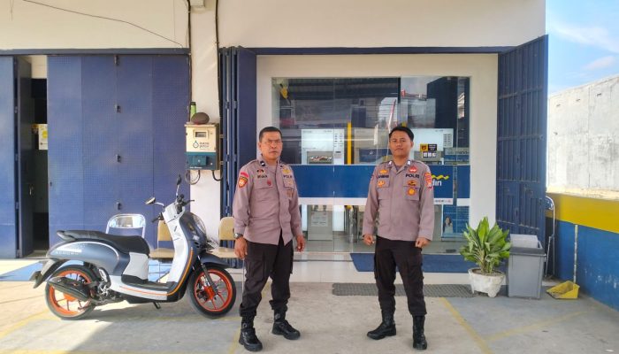 Cegah Gangguan Kamtibmas Di Wilayahnya, Personil Polsek Wonomulyo Laksanakan Patroli