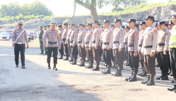 Polres Soppeng Laksanakan Apel Gelar Pasukan Ops Patuh Pallawa 2024