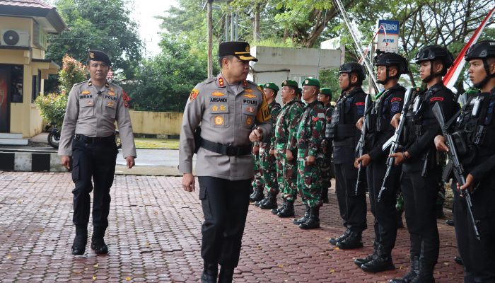 Kapolres Luwu Pimpin Apel Gelar Pasukan Operasi Mantap Praja 2024 : Bersama Wujudkan Situasi Kamtibmas Yang Kondusif