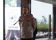 Kapolda Lepas Tim Bola Voli Putra-Putri Sulbar Ikuti Turnamen Kapolri CUP di Jabar