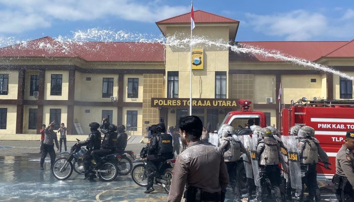 Antisipasi Konflik Dalam Pemilukada 2024, Polres Toraja Utara Gelar Simulasi Sispamkota