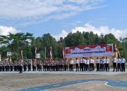 Kapolres Toraja Utara Pimpin Upacara Kenaikan Pangkat Pengabdian Polri Kepada AKBP Marthen Tangallo