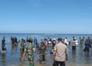 Kapolsek Pamboang Hadiri Penanaman 550 Bibit Mangrove Peringati HUT ke-20 Sulawesi Barat