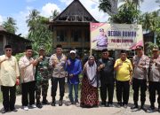 Kunjungi Rumah Warga Tidak Layak Huni, Kapolres Soppeng : Akan Segera di Bedah Rumah
