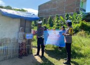 Hut Lalulintas Bhayangkara Ke 69, Kasat Lantas Polres Wajo Pimpin Pembagian Sembako Ke Warga Yang Kurang Mampu
