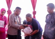 Kunjungan Kerja Kapolres Pinrang dan Ketua Bhayangkari Cabang Pinrang ke Polsek Tiroang
