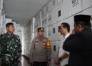 Pastikan Aman, Kapolres Luwu Bersama Forkopimda Tinjau Gudang Logistik KPU
