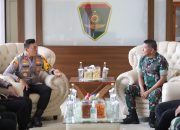 Kapolres Gowa Dampingi Kapolda Sulsel Silaturahmi ke Pangdiv 3 Kostrad Pakatto