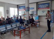 Sebar Brosur Ops Zebra, Satlantas Polres Bone Ajak Masyarakat Tertib Berlalu Lintas