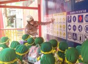 Cooling System Sat Lantas Polres Parepare, Lakukan Outing Class di Kampung Tertib Berlalu Lintas