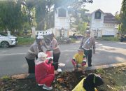 Jumat Berkah: Polres Luwu Ajak Masyarakat Berbagi dan Ciptakan Keharmonisan Menjelang Pilkada