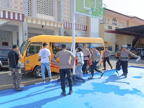 Polres Sidrap Berangkatkan 38 Personel untuk Amankan Debat Publik Paslon di Makassar