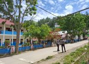 Sat Lantas Polres Mamasa Laksanakan Pengaturan Lalu Lintas di Depan SMP 1 Negeri Mamasa