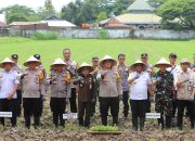 Kapolres Gowa Ikuti Penanaman Serentak Program Ketahanan Pangan Secara Daring