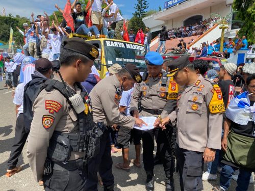 Kapolres Tana Toraja Pimpin Langsung Pengamanan Kampanye Akbar Paslon Bupati dan Wakil Bupati