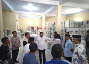 Personel Polres Majene Kawal Kunjungan PJ Gubernur Sulawesi Barat Cek Kesiapan Logistik Pilkada 2024 di Majene